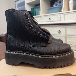 Dr. Martens Sinclair Platform Boots Black Leather Zip Up Women's Sz 7